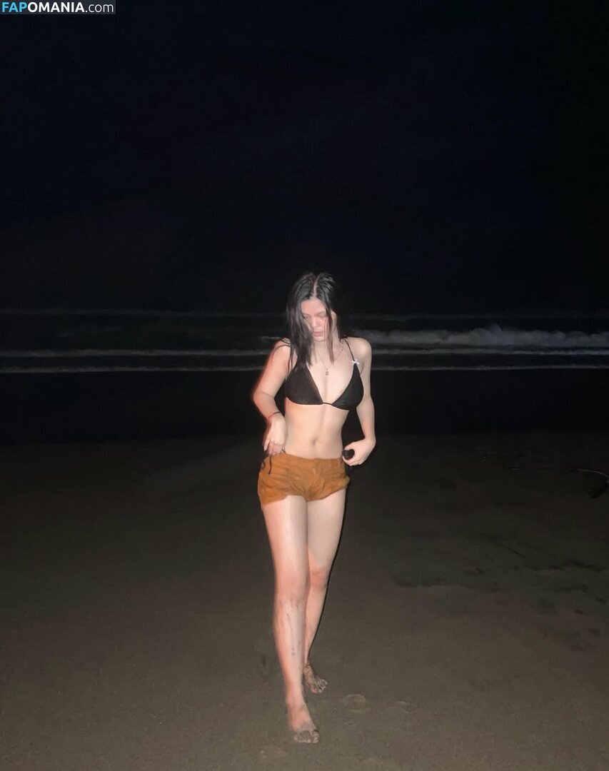 Yuri Gen / ilyrgennn / yengshdx_ Nu OnlyFans  Photo fuitée #8