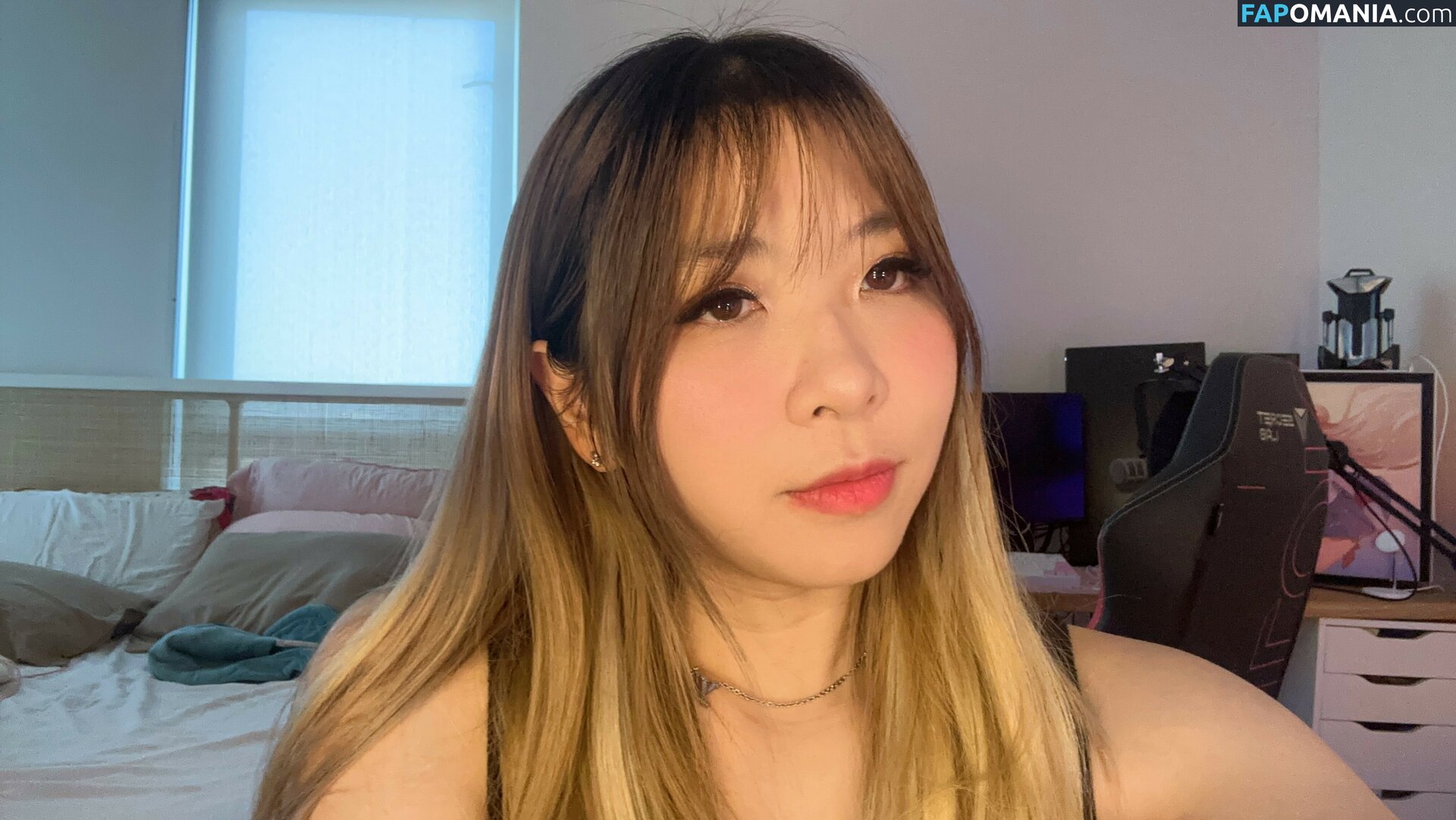 Yvonnie / yvonnieng Nu OnlyFans  Photo fuitée #449