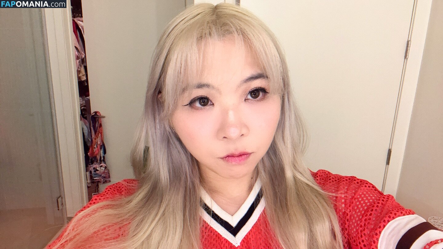 Yvonnie / yvonnieng Nu OnlyFans  Photo fuitée #685
