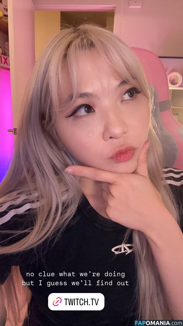 Yvonnie / yvonnieng Nu OnlyFans  Photo fuitée #688
