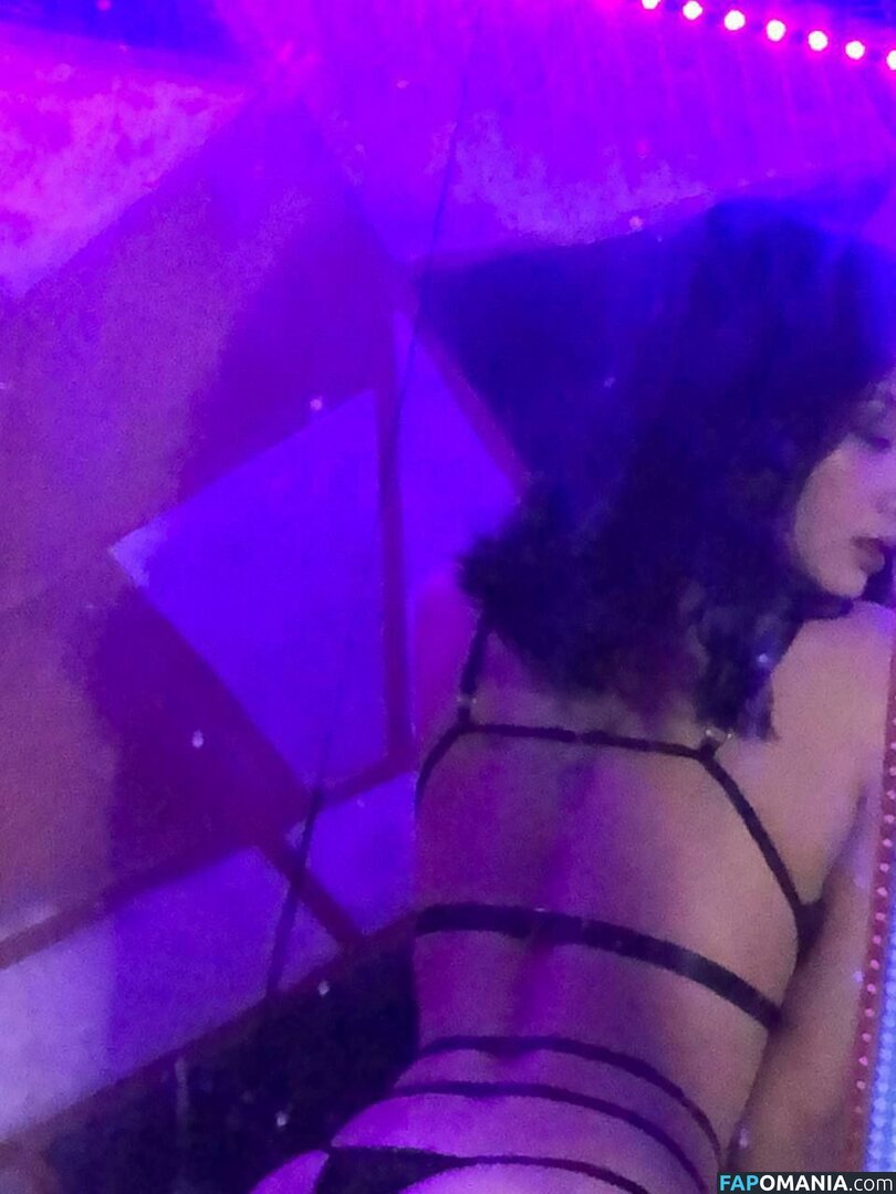 Zaiah Cazar / frstbite_iah / yukia_akuma / yukiaakuma / zaezacarias Nu OnlyFans  Photo fuitée #31