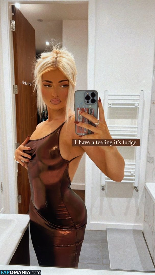 Zara Louisa / zara.louisa Nu OnlyFans  Photo fuitée #14
