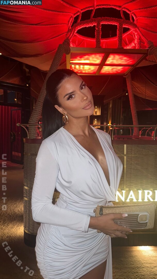 Zara Secret / zara_secret / zara_secrett Nu OnlyFans  Photo fuitée #2