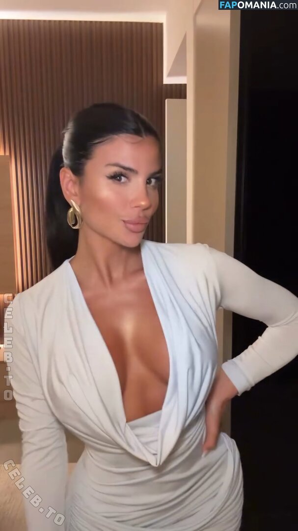Zara Secret / zara_secret / zara_secrett Nu OnlyFans  Photo fuitée #3