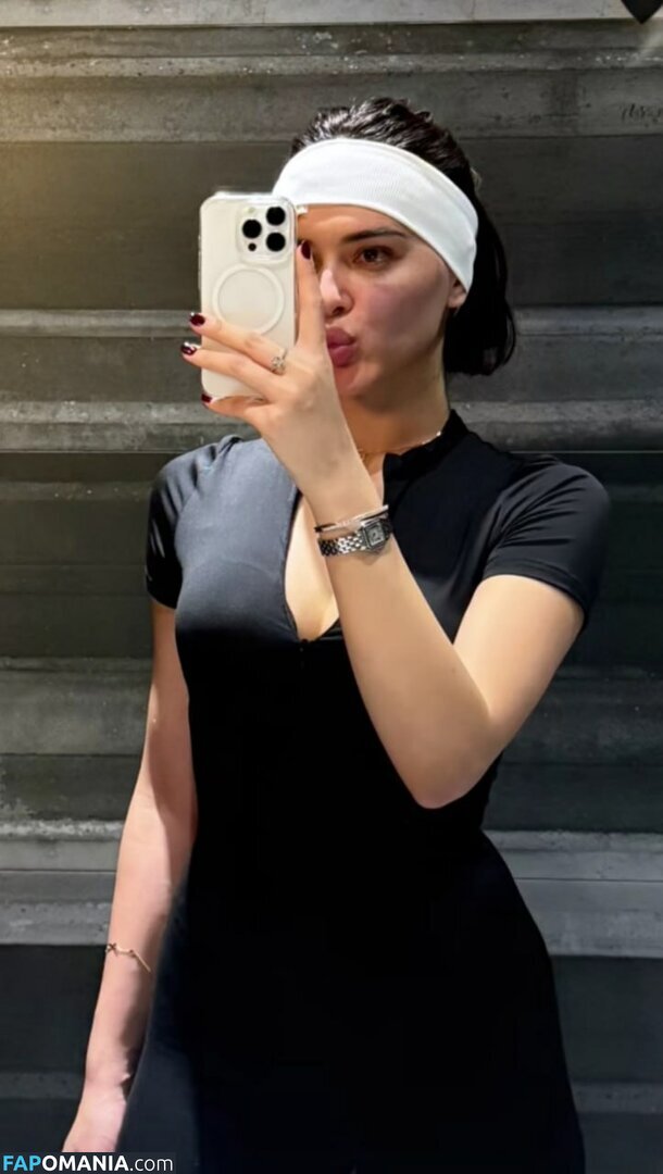  / @zarina_yuldashova_ / Yuldasheva / Yuldashova / Zarin / Zarina / Zarina Yuldasheva Nu OnlyFans  Photo fuitée #2