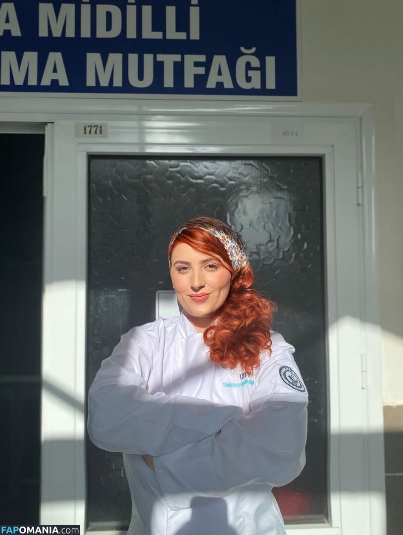 Zehra Aslan / _zehraasln Nu OnlyFans  Photo fuitée #4