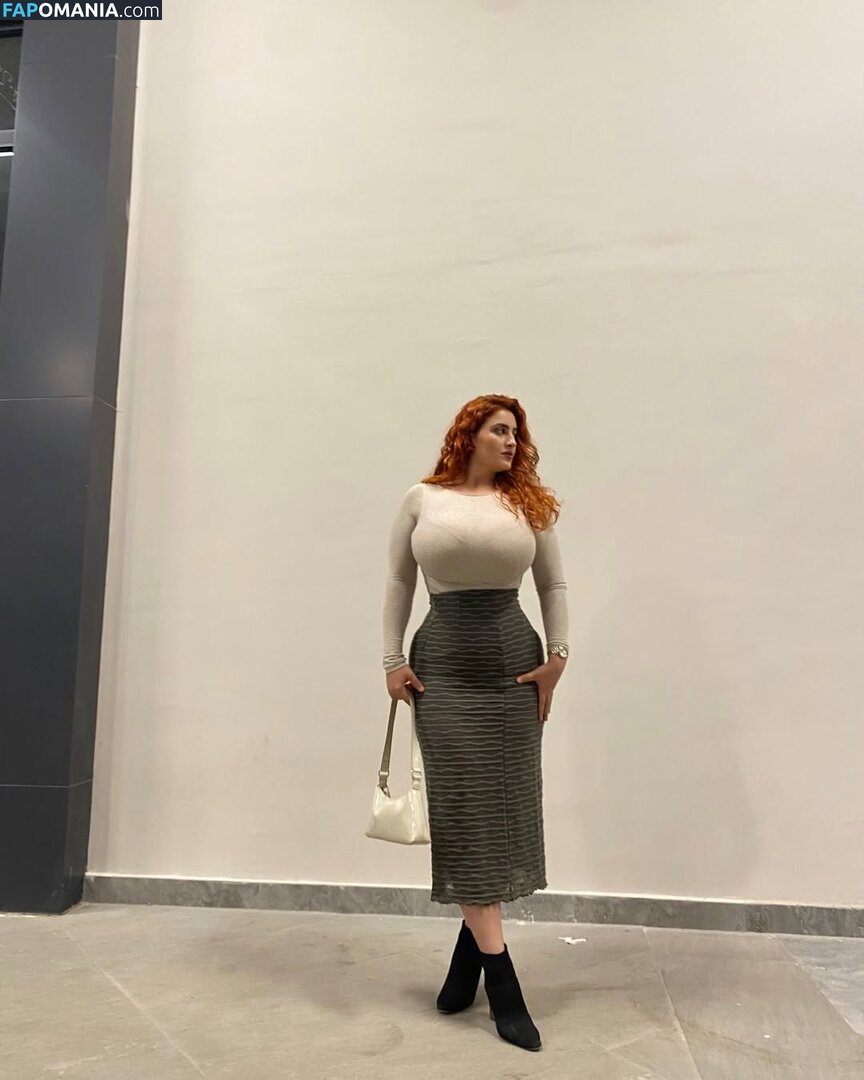 Zehra Aslan / _zehraasln Nu OnlyFans  Photo fuitée #13