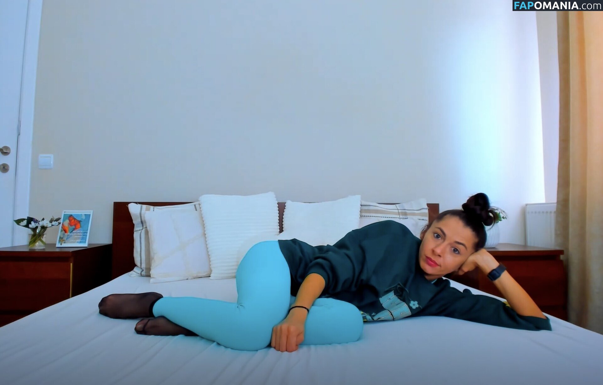 Zeira Kundalini / Zeiramuslim / zeira / zeiradaily Nu OnlyFans  Photo fuitée #1
