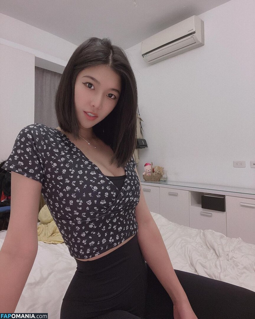 https: / zeng.zzzz Nu OnlyFans  Photo fuitée #2