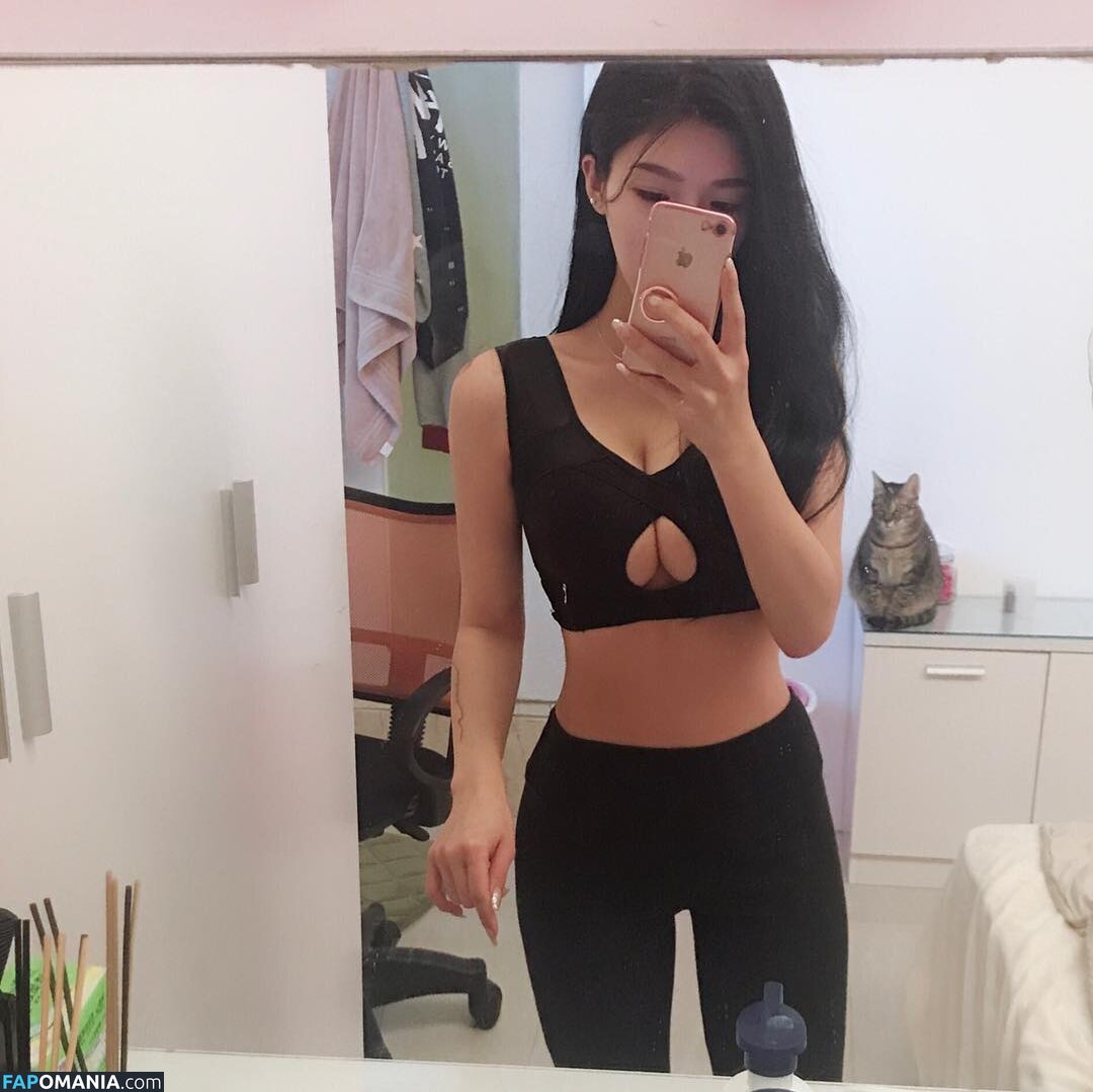 https: / zeng.zzzz Nu OnlyFans  Photo fuitée #11
