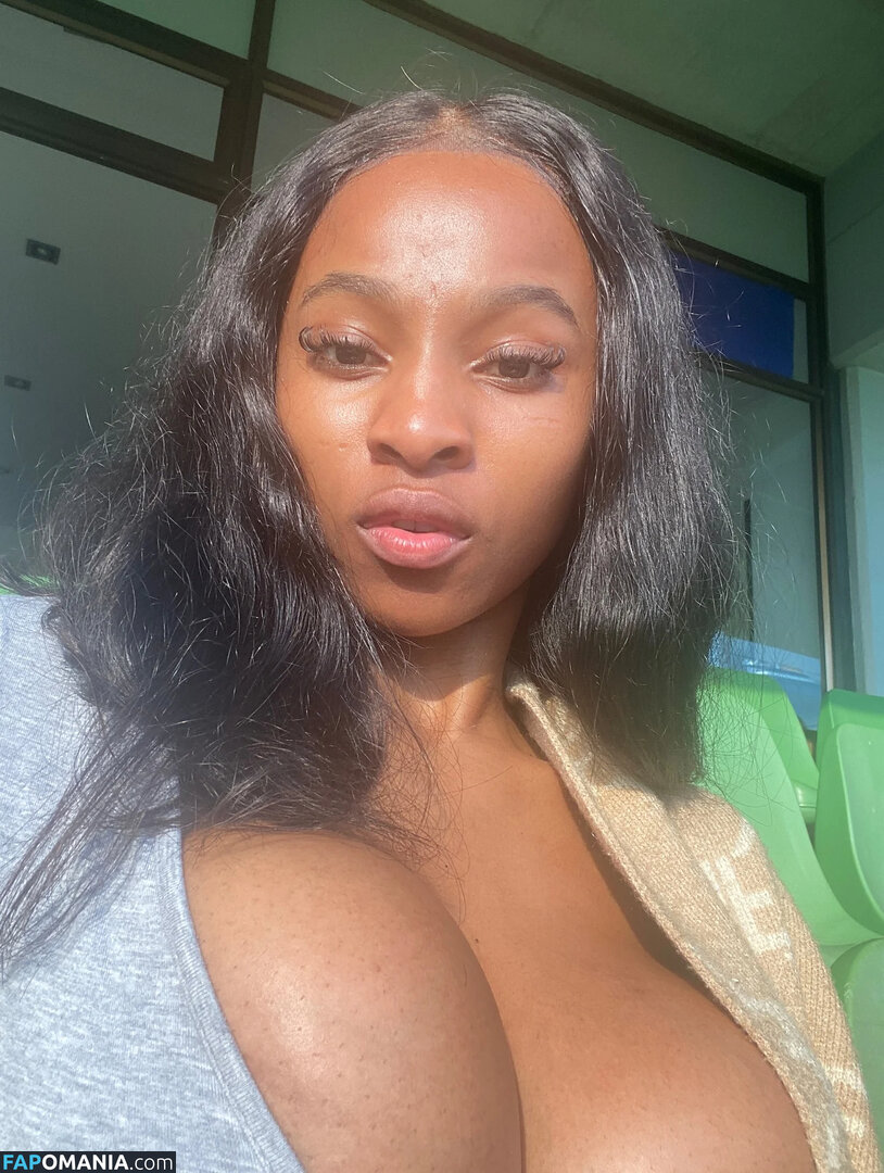 Zizipho Ondiswa / majokwenizizipho / zizipho_majokweni Nu OnlyFans  Photo fuitée #5