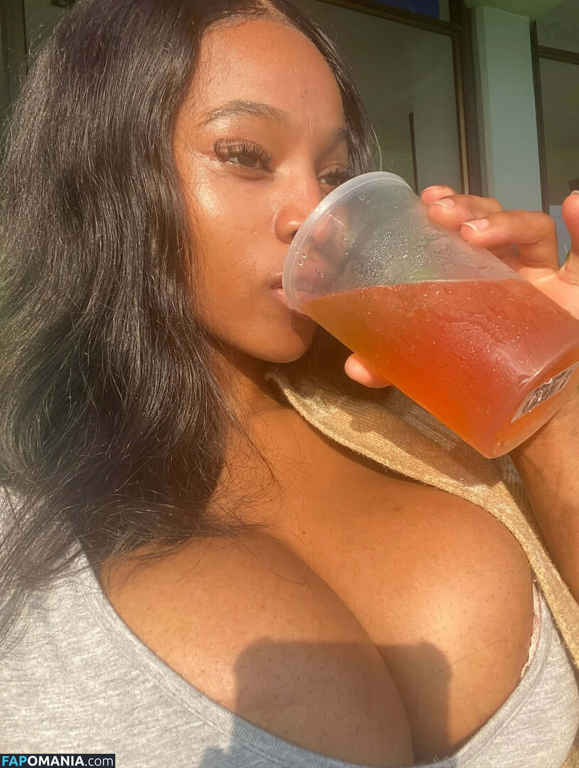 Zizipho Ondiswa / majokwenizizipho / zizipho_majokweni Nu OnlyFans  Photo fuitée #6