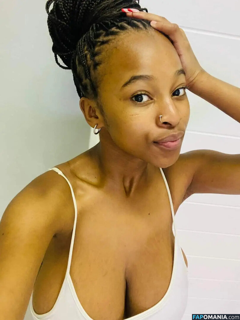 Zizipho Ondiswa / majokwenizizipho / zizipho_majokweni Nu OnlyFans  Photo fuitée #10