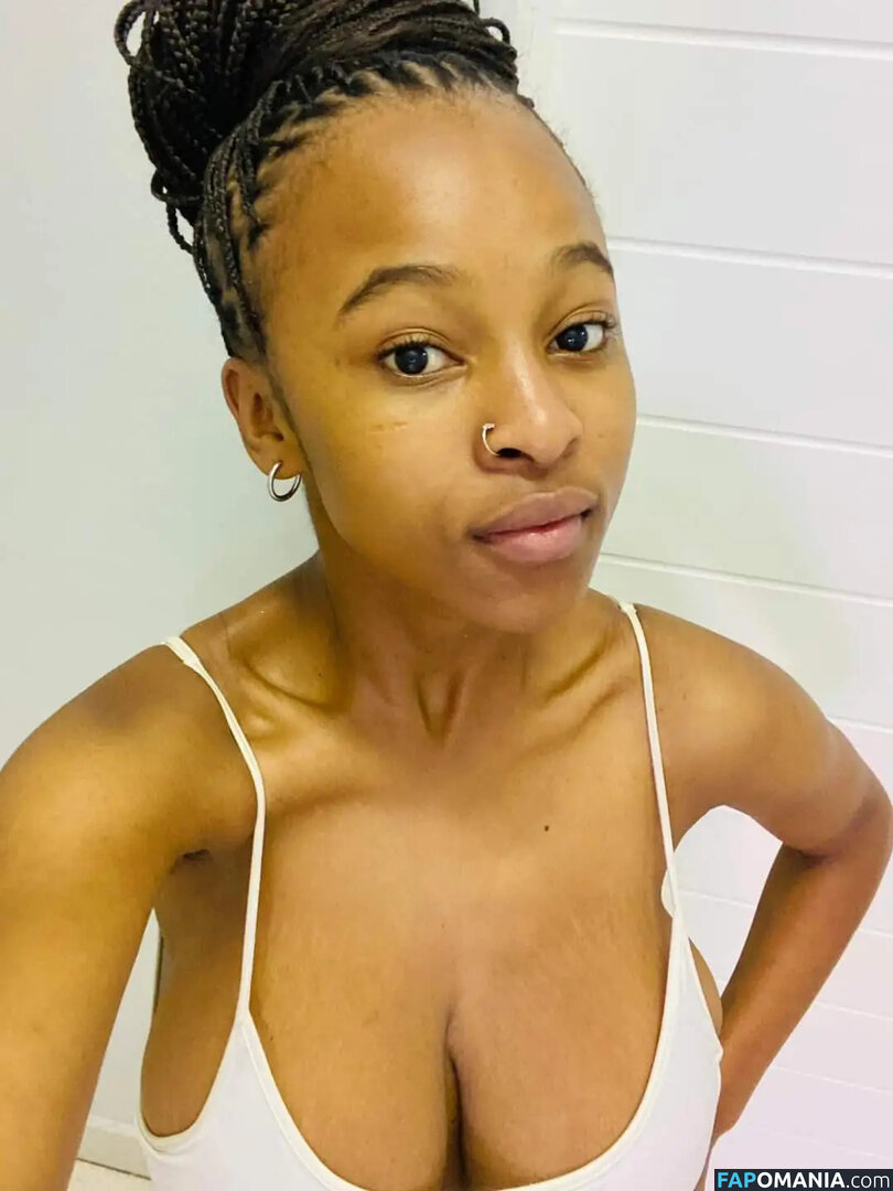 Zizipho Ondiswa / majokwenizizipho / zizipho_majokweni Nu OnlyFans  Photo fuitée #11