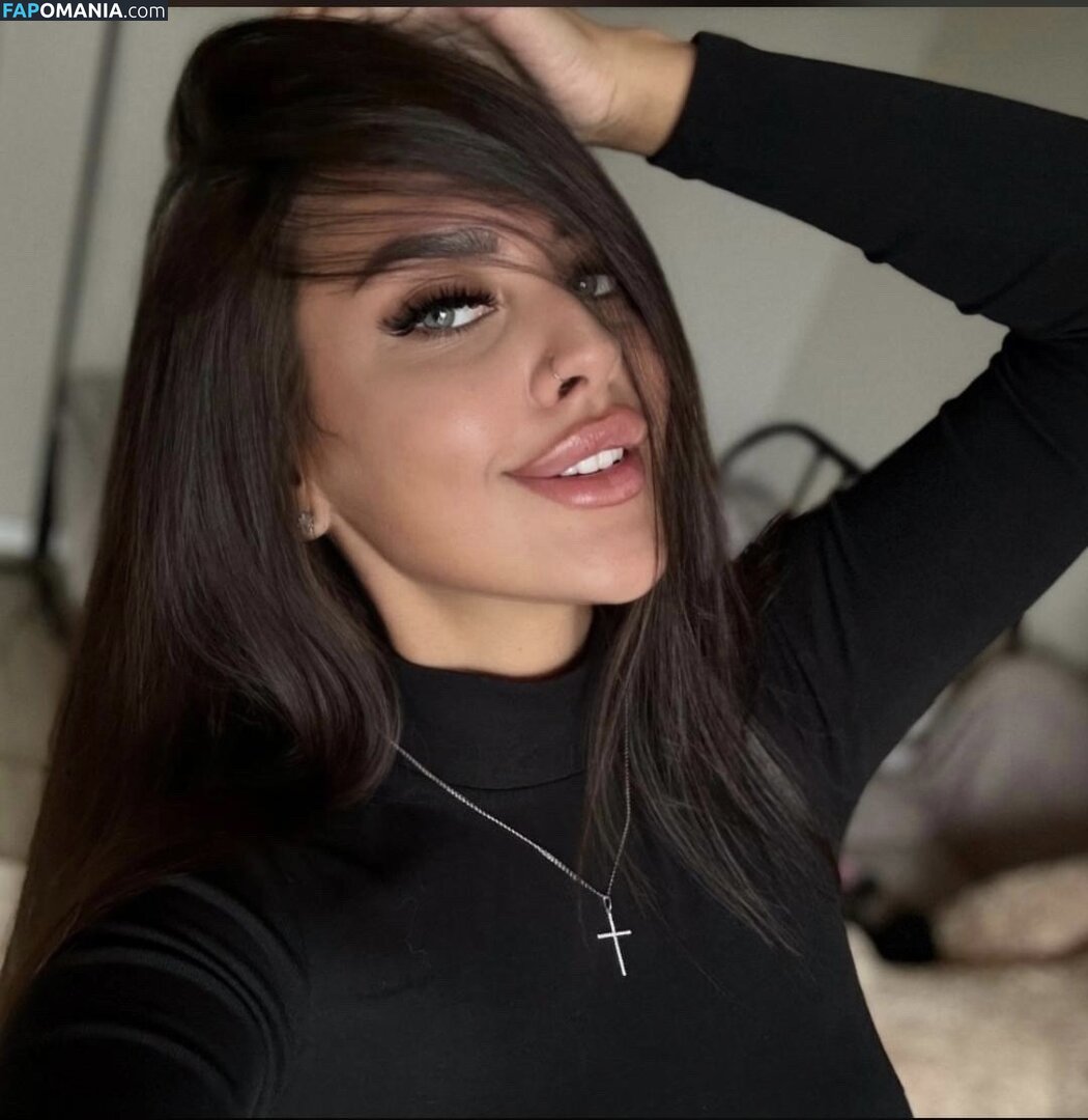 Zlata / zlatyhca / zlatyhka Nu OnlyFans  Photo fuitée #1