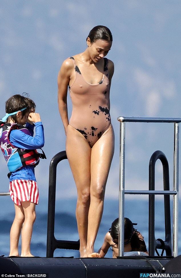 Zoë Saldana Nu OnlyFans  Photo fuitée #20
