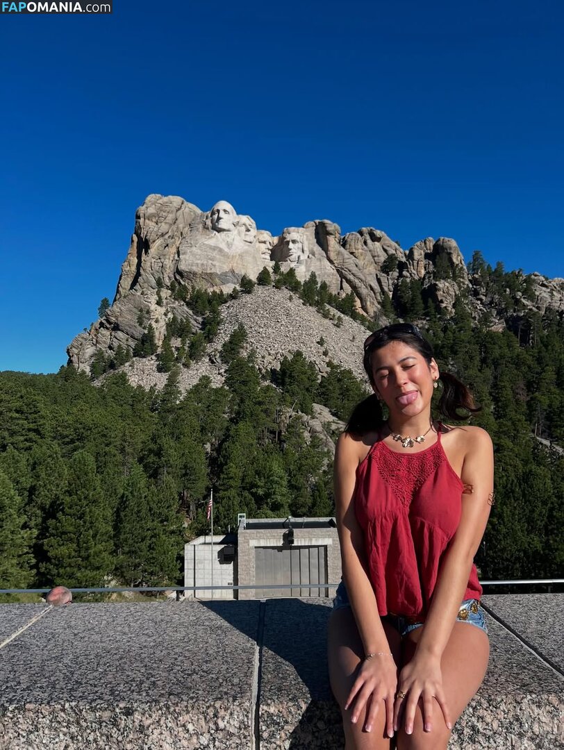 Zoe Grace Rodriguez / zoegracerodriguez Nu OnlyFans  Photo fuitée #2
