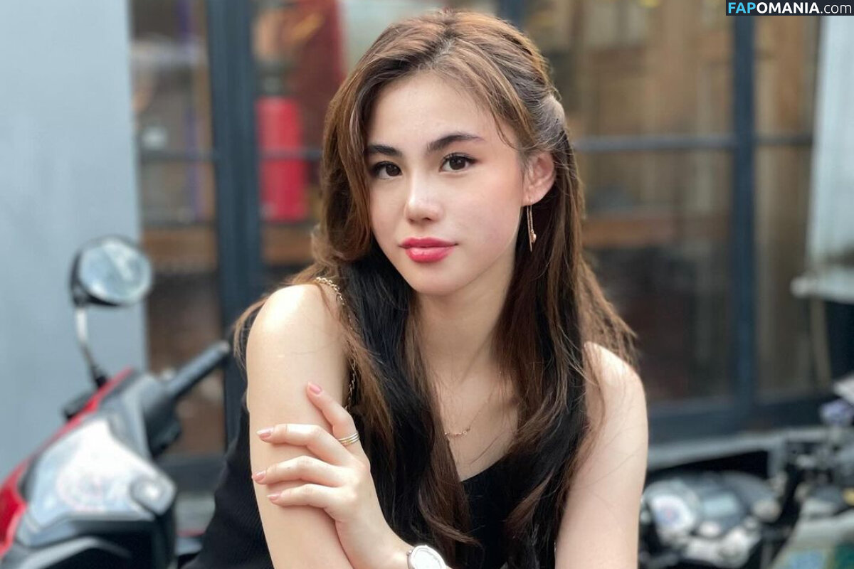 Zoe Levana Nu OnlyFans  Photo fuitée #3