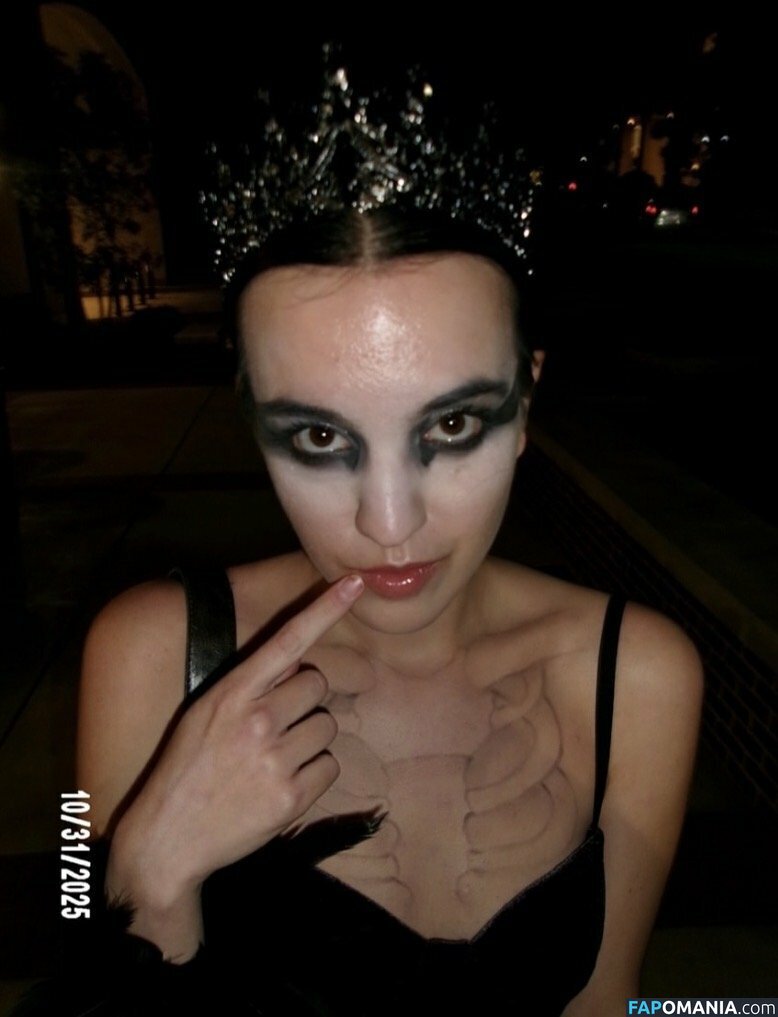 Zoe Liddell Nu OnlyFans  Photo fuitée #2