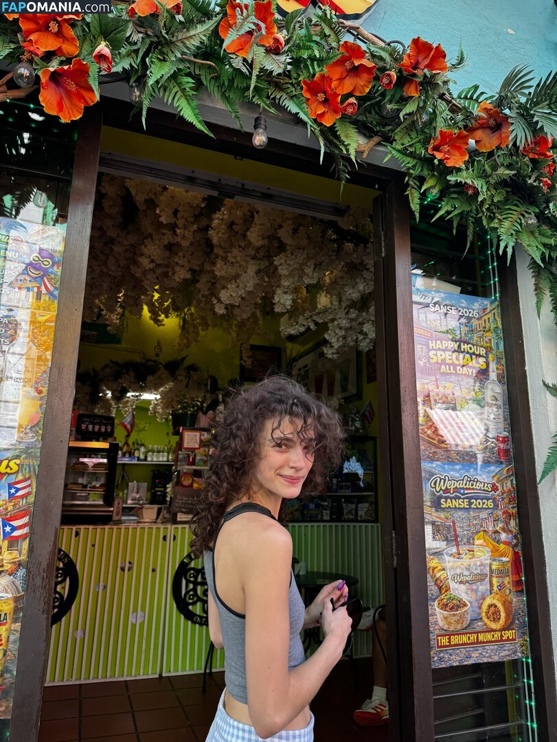Zoe Steiner / https: / zoesteiner / zoesteiner2 Nu OnlyFans  Photo fuitée #16