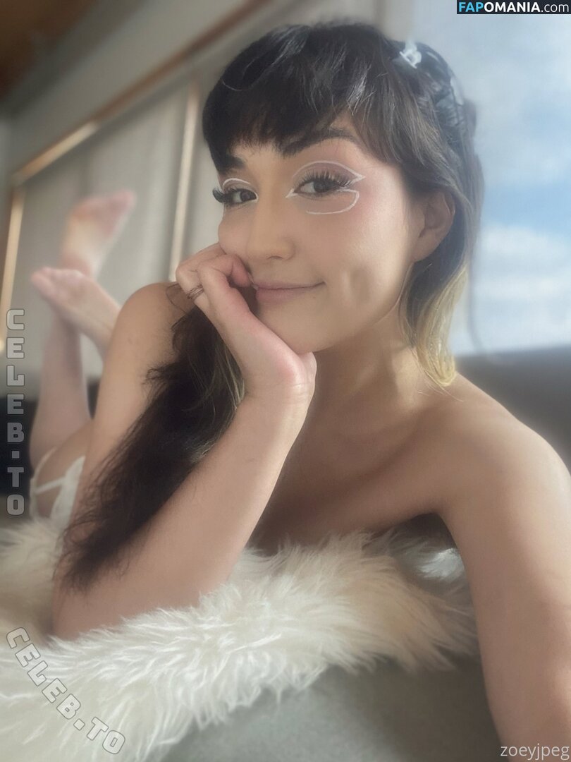 Zoey Banks / https: / zoeydotjpeg / zoeyjpeg Nu OnlyFans  Photo fuitée #4