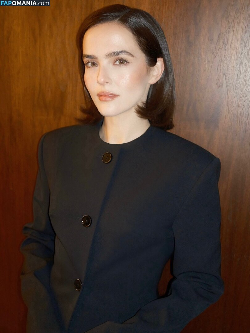 Zoey Deutch / zoeydeutch Nu OnlyFans  Photo fuitée #351