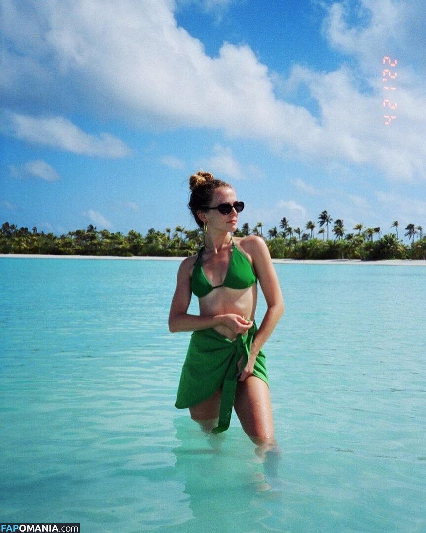 Zoey Deutch / zoeydeutch Nu OnlyFans  Photo fuitée #377